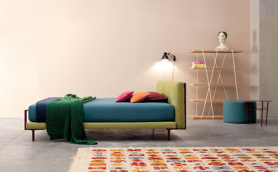 Design interior minimalist White Dot Design